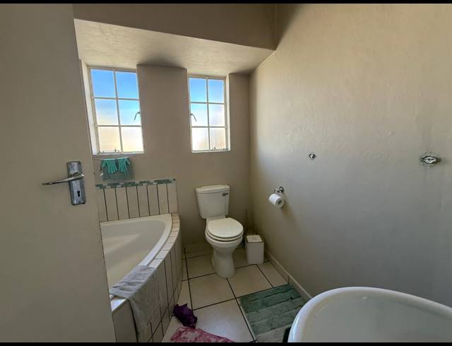 3 BEDROOM TOWNHOUSE FOR SALE IN WATERVAL EAST